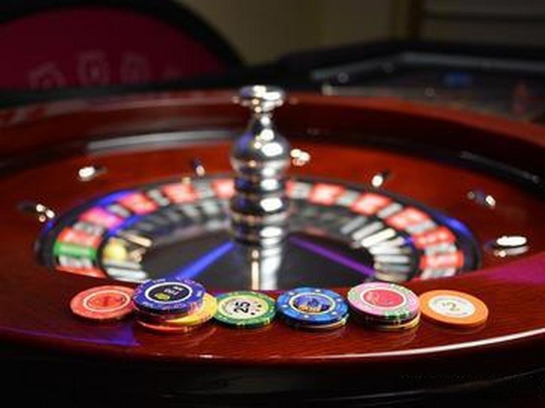 oktt Philippines online platform overview showing sports betting and live casino lobby